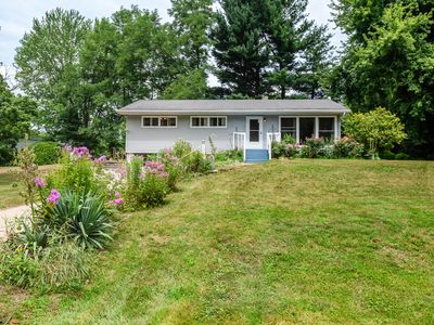 3451 Midway Dr, Sodus, MI, 49126