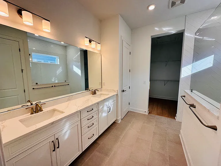 expnasive master bath and walk-in closet