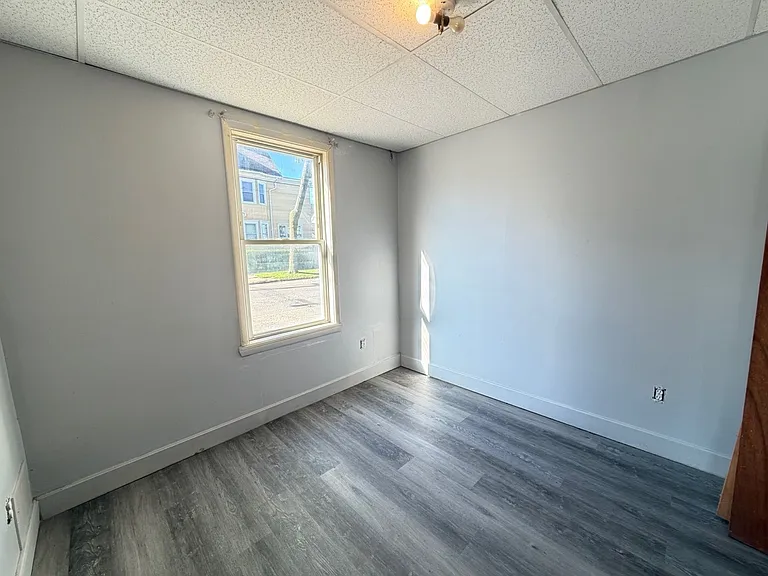 336 East St — Photo 5