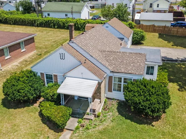 3208 Eastbrook Dr, Fort Wayne, IN 46805