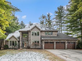 3991 Shoals Dr, Okemos, MI 48864