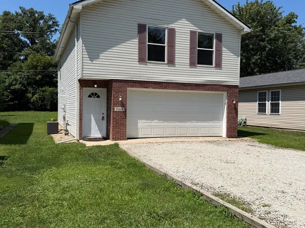 2413 N Buckles St, Muncie, IN 47303