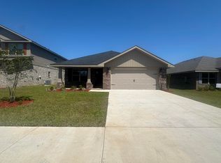 183 Ridgeway Cir, Crestview, FL 32536