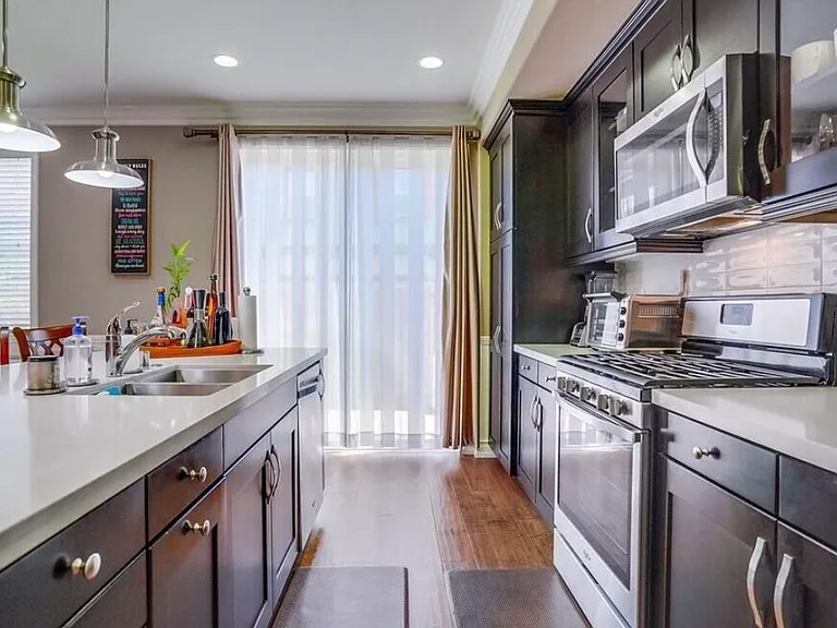 22057 Barrington Way — Photo 12