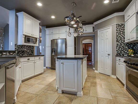 4th image of 3904 Long Meadow Ct