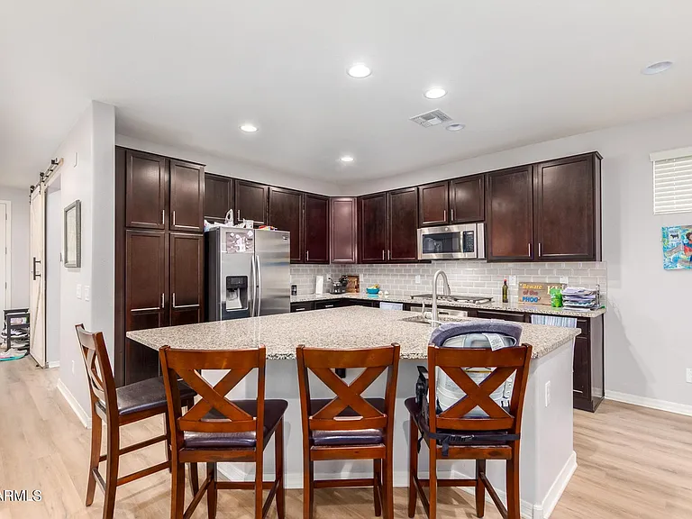 3673 E Stiles Ln — Photo 10