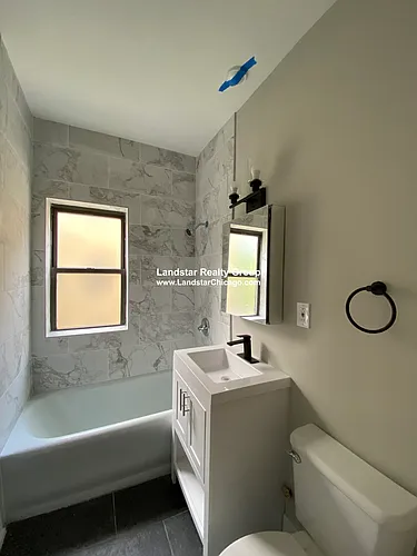 6523 N Newgard Ave #2G Photo 1