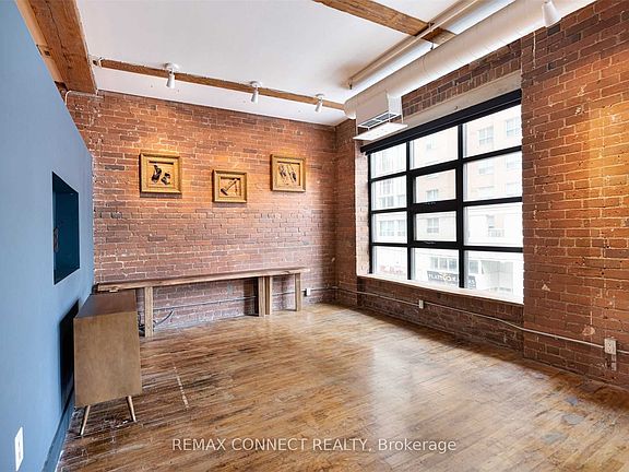 5th image of 90 Sherbourne St #301