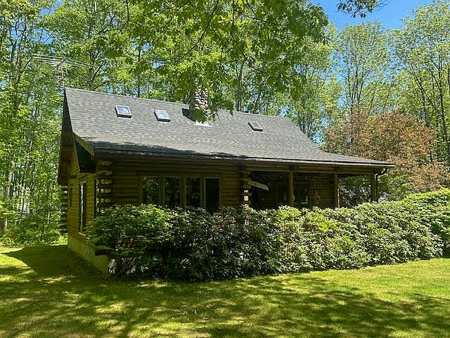 1st image of 11 Clark Lane