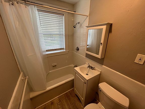 4th image of 182 Lafayette St APT 15
