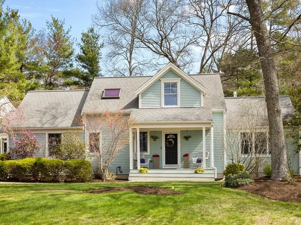 64 Sachem Rd, Raynham, MA 02767