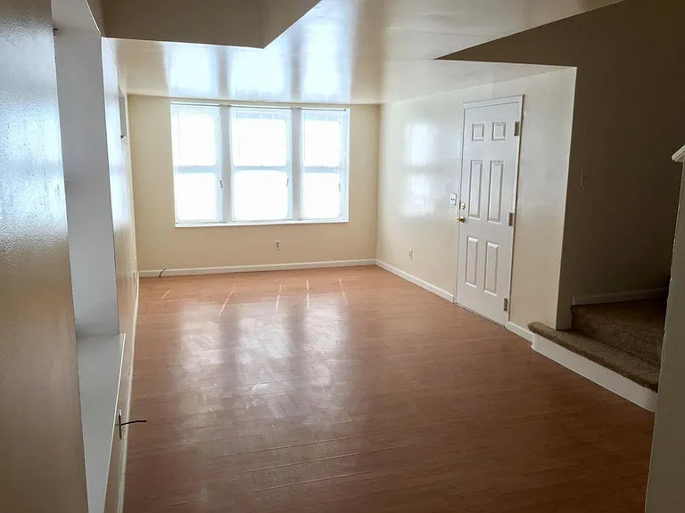 3823 Folsom Ave #WEST — Photo 3