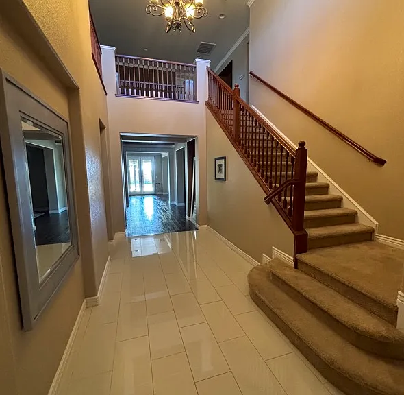 861 Rio Grande Dr — Photo 2