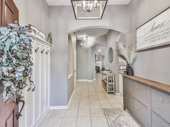 4214 Maidenhead Dr, Pasadena, TX 77504