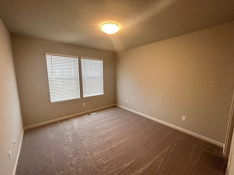 31482 NW Turel Dr — Photo 9