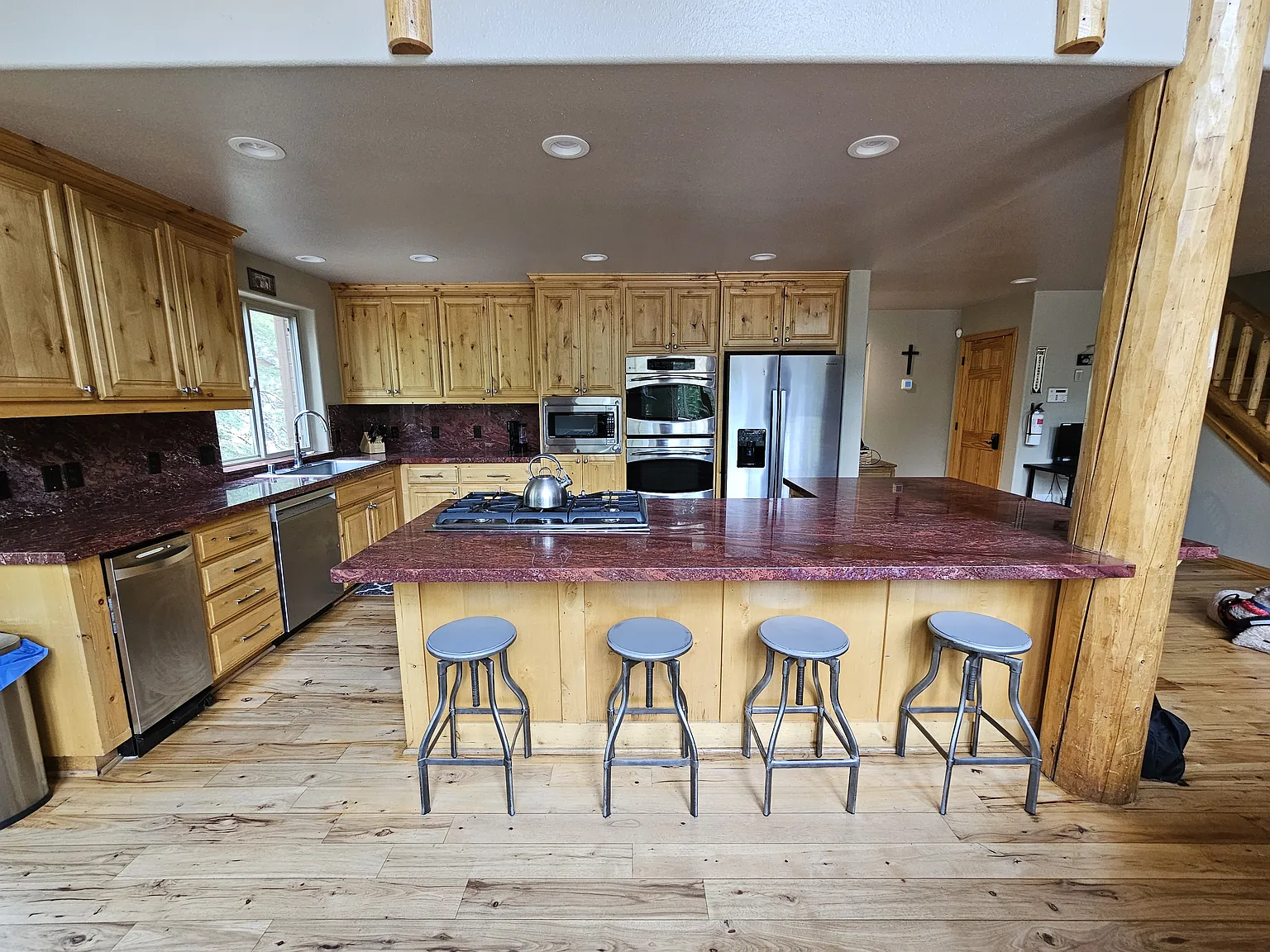2120 Shawnee St — Photo 3