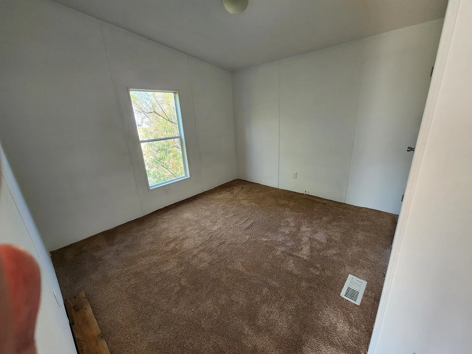 3 bed, 1305 sqft, $1,800 — Photo 3