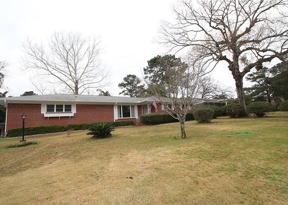 1st image of 512 General Maury Dr
