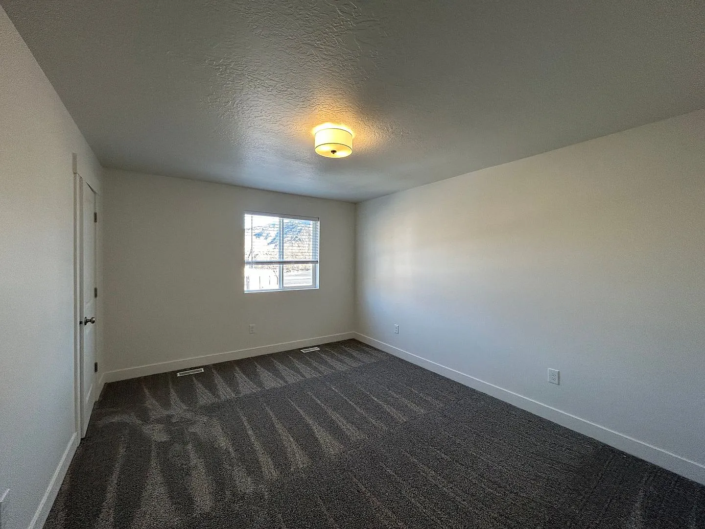 Main Street 4-Plex Nephi — Photo 4