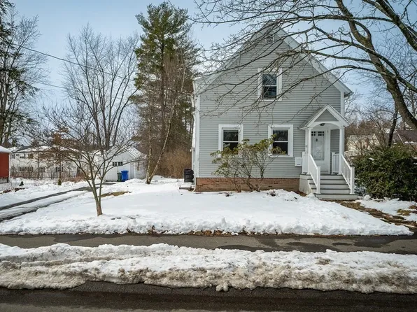17 Shumway St, Amherst, MA 01002