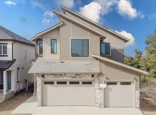 2512 213th St NW, Edmonton, AB T6M 0G9