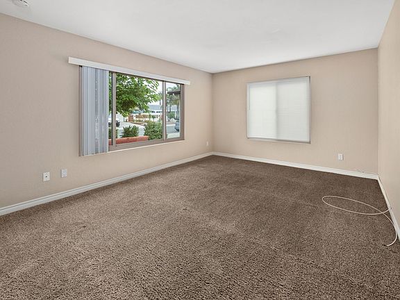 4th image of 10857 Esmond Ct