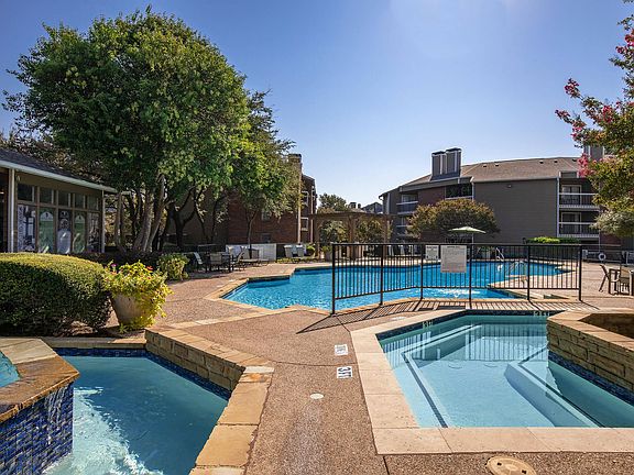 SOOTHING SWIMMING POOL DESIGNED FOR YOU