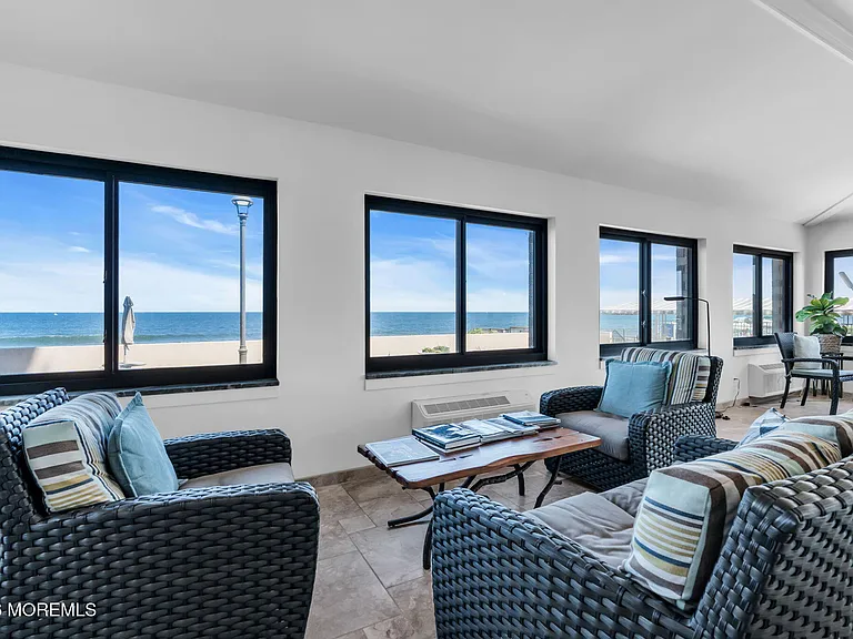 55 Ocean Ave #3L — Photo 35