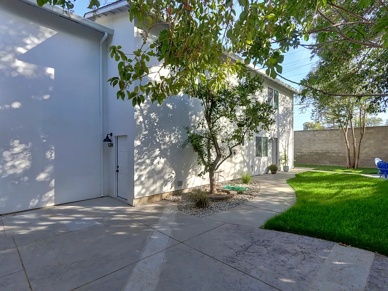 5204 Q St — Photo 17