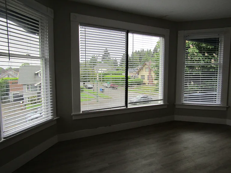 3223 6th Ave #1 — Photo 8