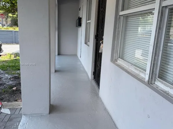1810 NW 34th St #1, Miami, FL 33142