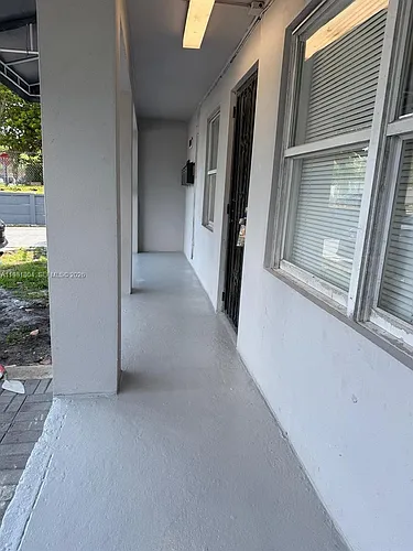 1810 NW 34th St #1 Photo 1