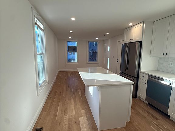 5th image of 6006 Jefferson St Floor 1