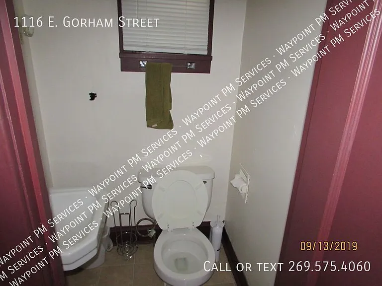 1116 E Gorham St — Photo 16