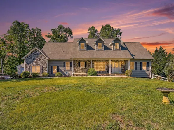 1805 Carroll Rd, Goodview, VA 24095