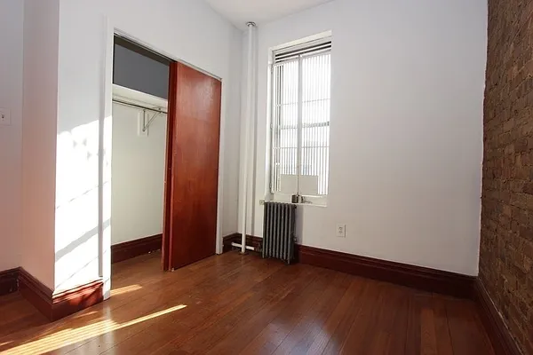 Rented by Compass | media 9