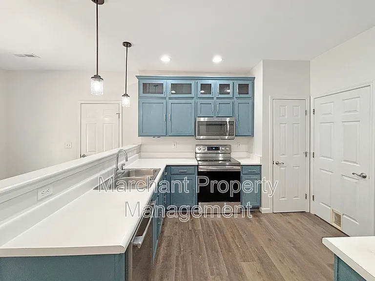 110 Golden Crest Ct — Photo 6