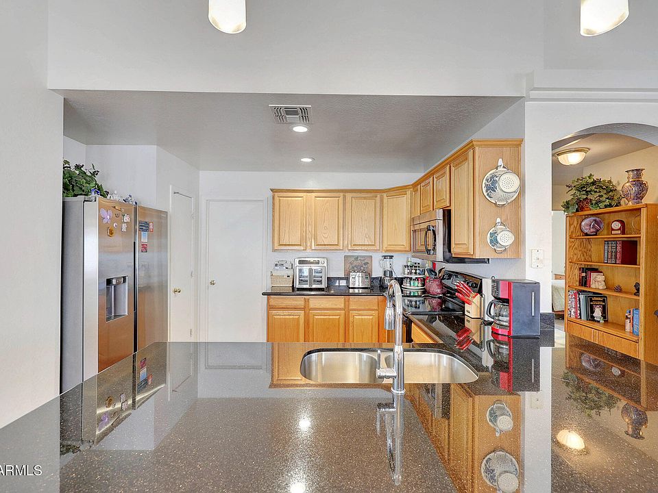 1st image of 16060 W LUPINE Avenue