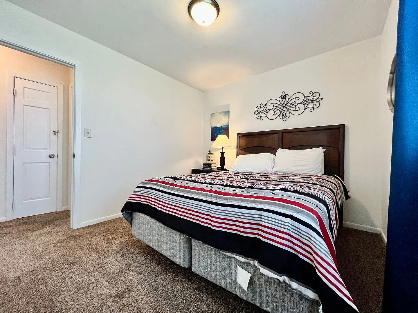 Trenton's apartment on First — Photo 3