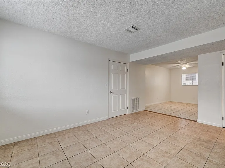 1832 Goldfield St #1 — Photo 2