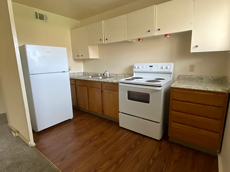 Frederick Avenue Apartments — Photo 55
