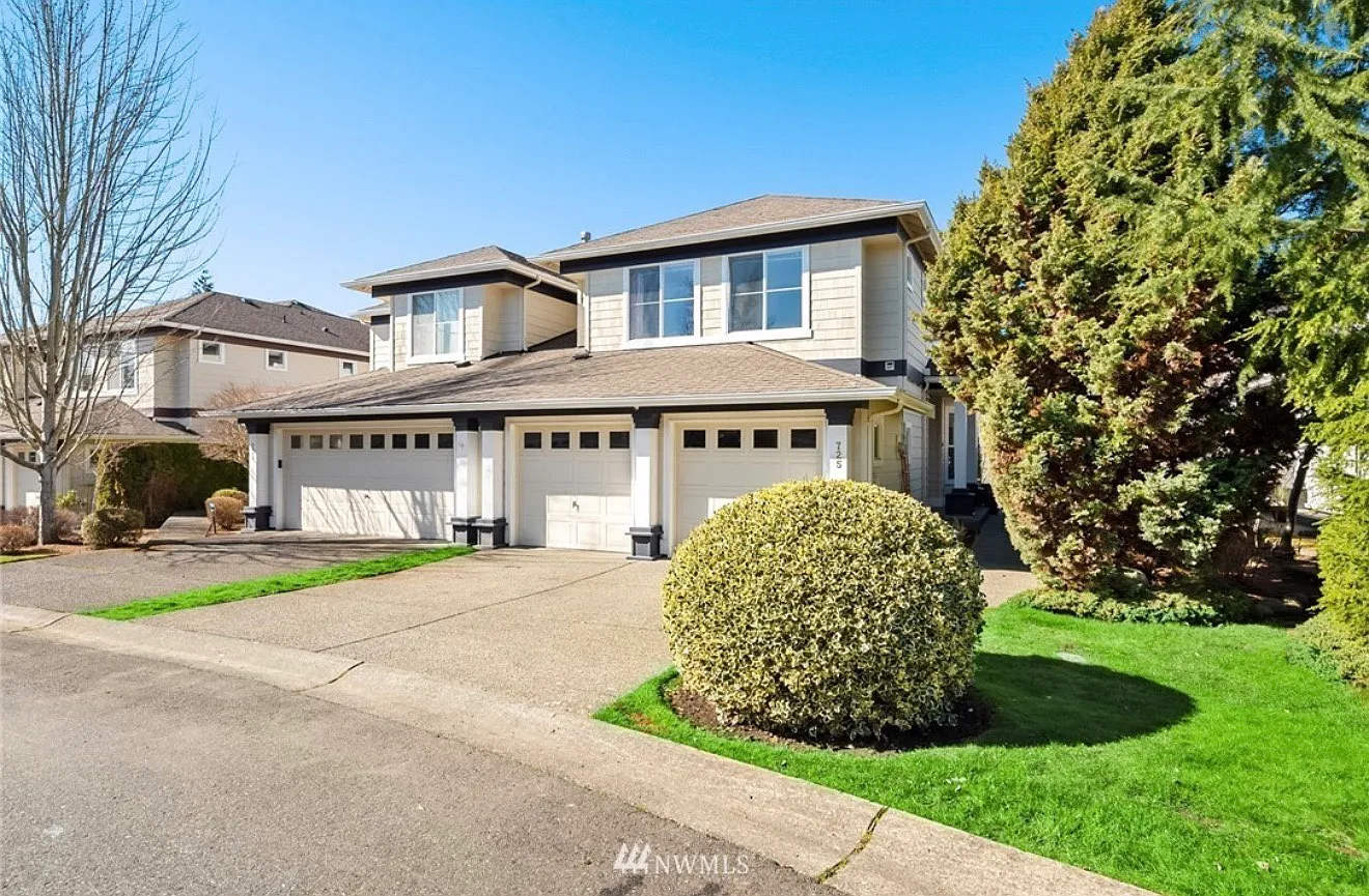 3 bed, 2.5 bath, 1830 sqft, $3,600 — Photo 2
