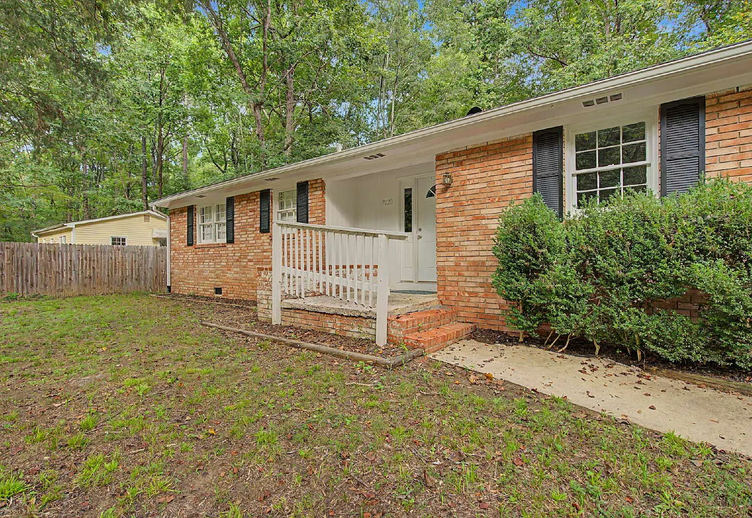 3 bed, 2.0 bath, 1543 sqft, $2,295 — Photo 3