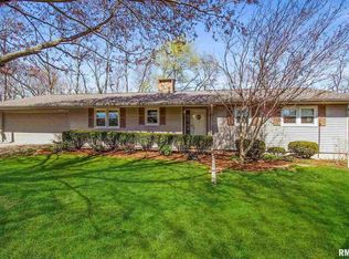 1814 S Timber Ct, Peoria, IL 61607