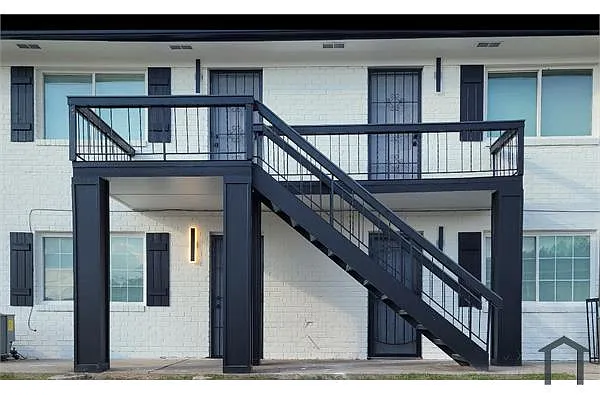 Building Photo - 2612 Steele Ave SW #24E