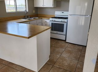 1201 Arcadia Ave #D, Vista, CA 92084