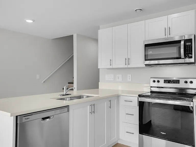 2670 Rosewood Dr — Photo 34