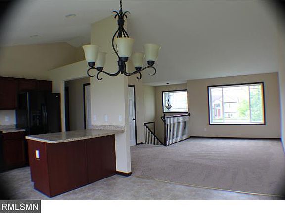2nd image of 255 Douglas Dr S