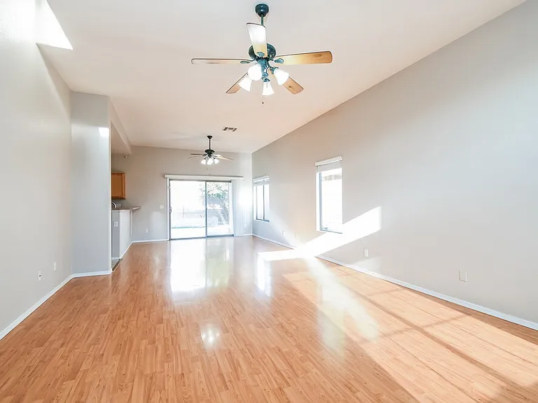6343 S Nash Way — Photo 4