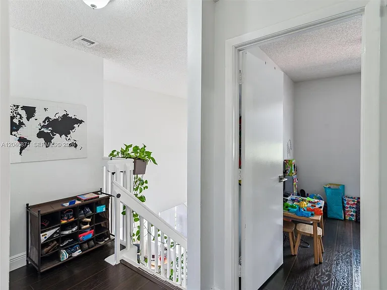 15760 NW 16th Ct — Photo 30